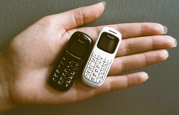 گوشی مینی

گوشی موبایل کوچک

گوشی ساده برای سالمندان

گوشی دوم ارزان

گوشی مسافرتی